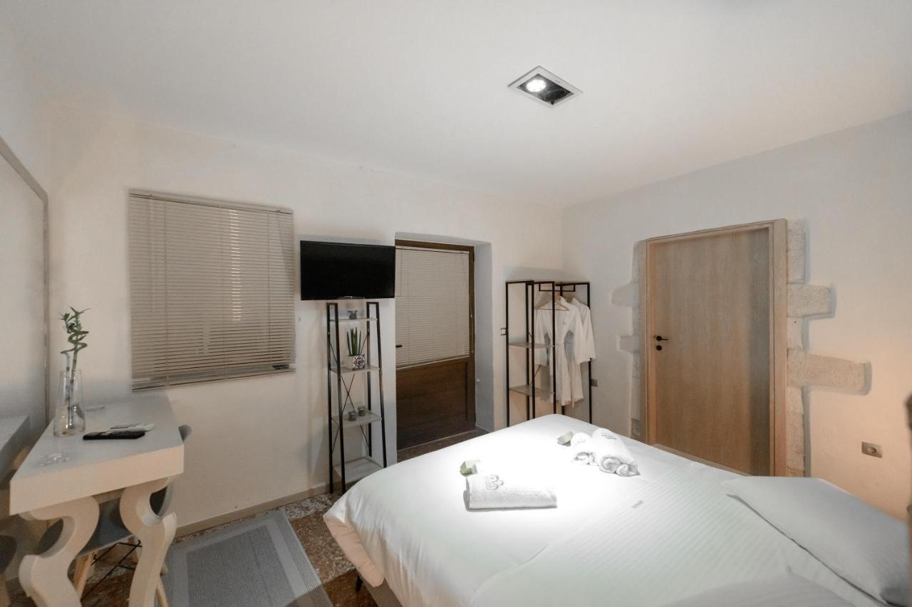 Athina House Spa & Hammam Arkhondiki Bagian luar foto