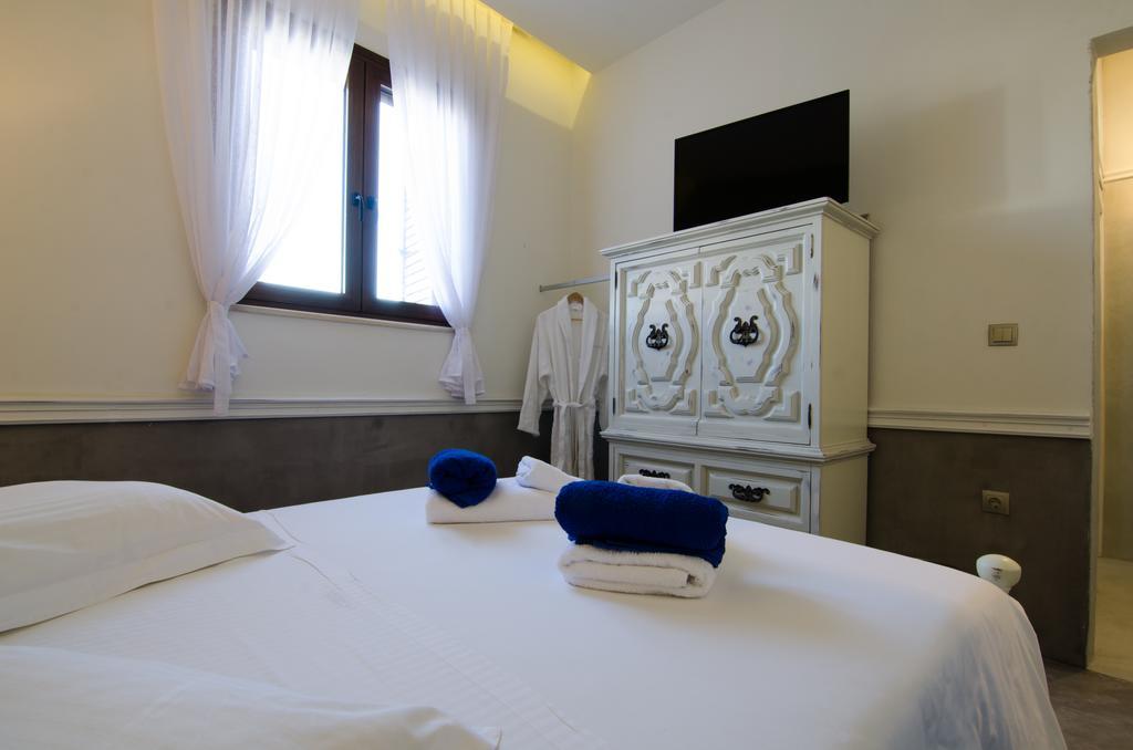 Athina House Spa & Hammam Arkhondiki Bagian luar foto