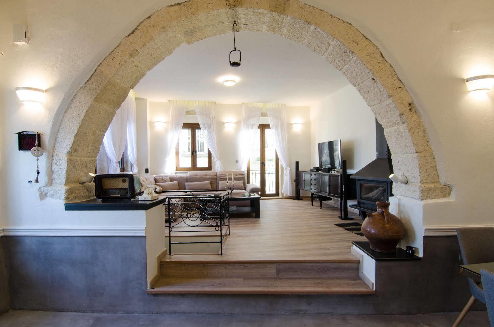 Athina House Spa & Hammam Arkhondiki Bagian luar foto